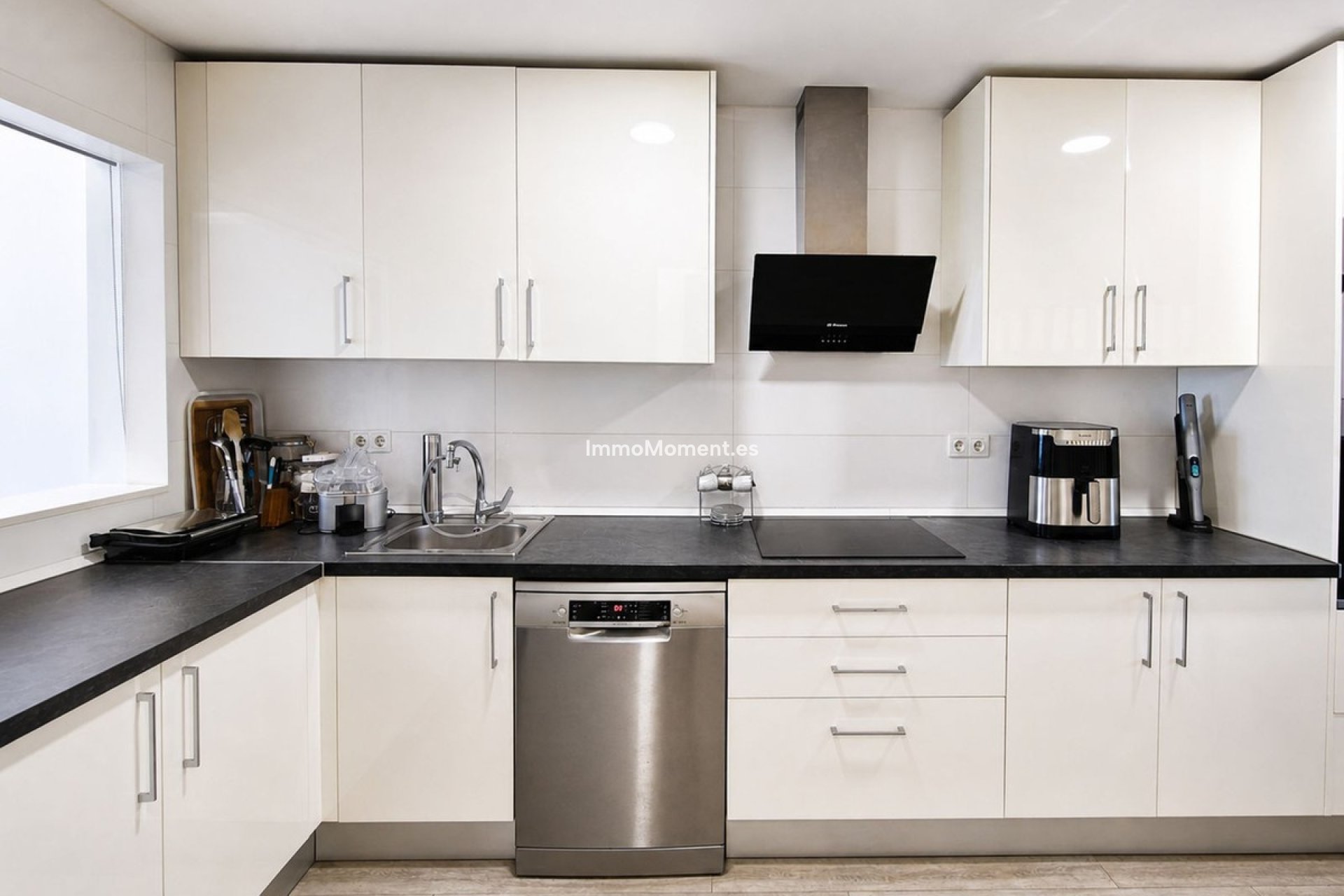 Resale - Apartment - Manilva - La Duquesa