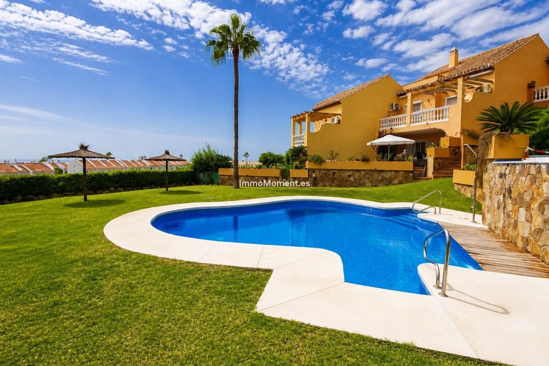Resale - Apartment - Manilva - La Duquesa