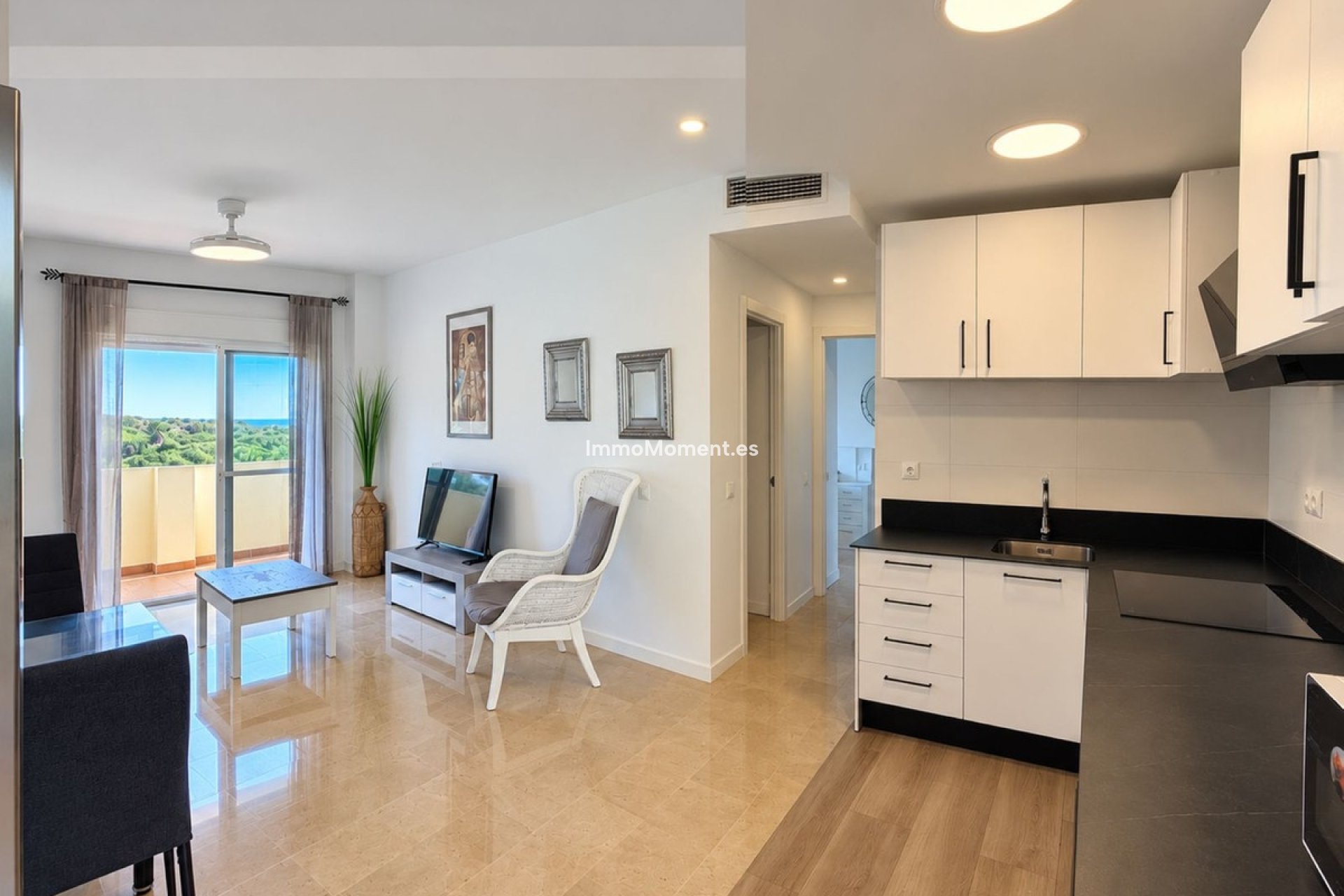 Resale - Apartment - Manilva - La Duquesa