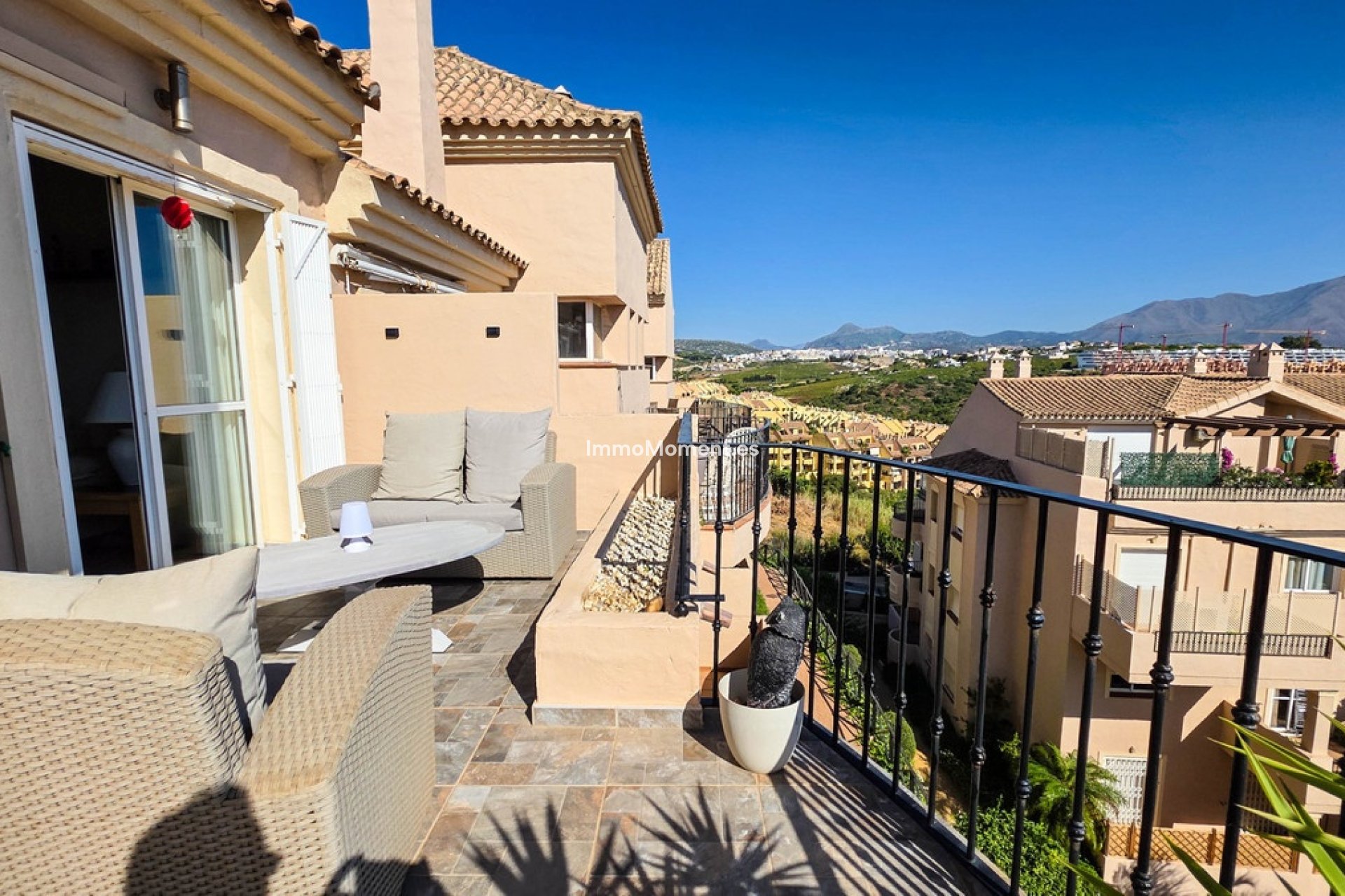 Resale - Apartment - Manilva - La Duquesa