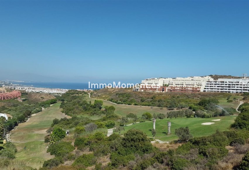Resale - Apartment - Manilva - La Duquesa