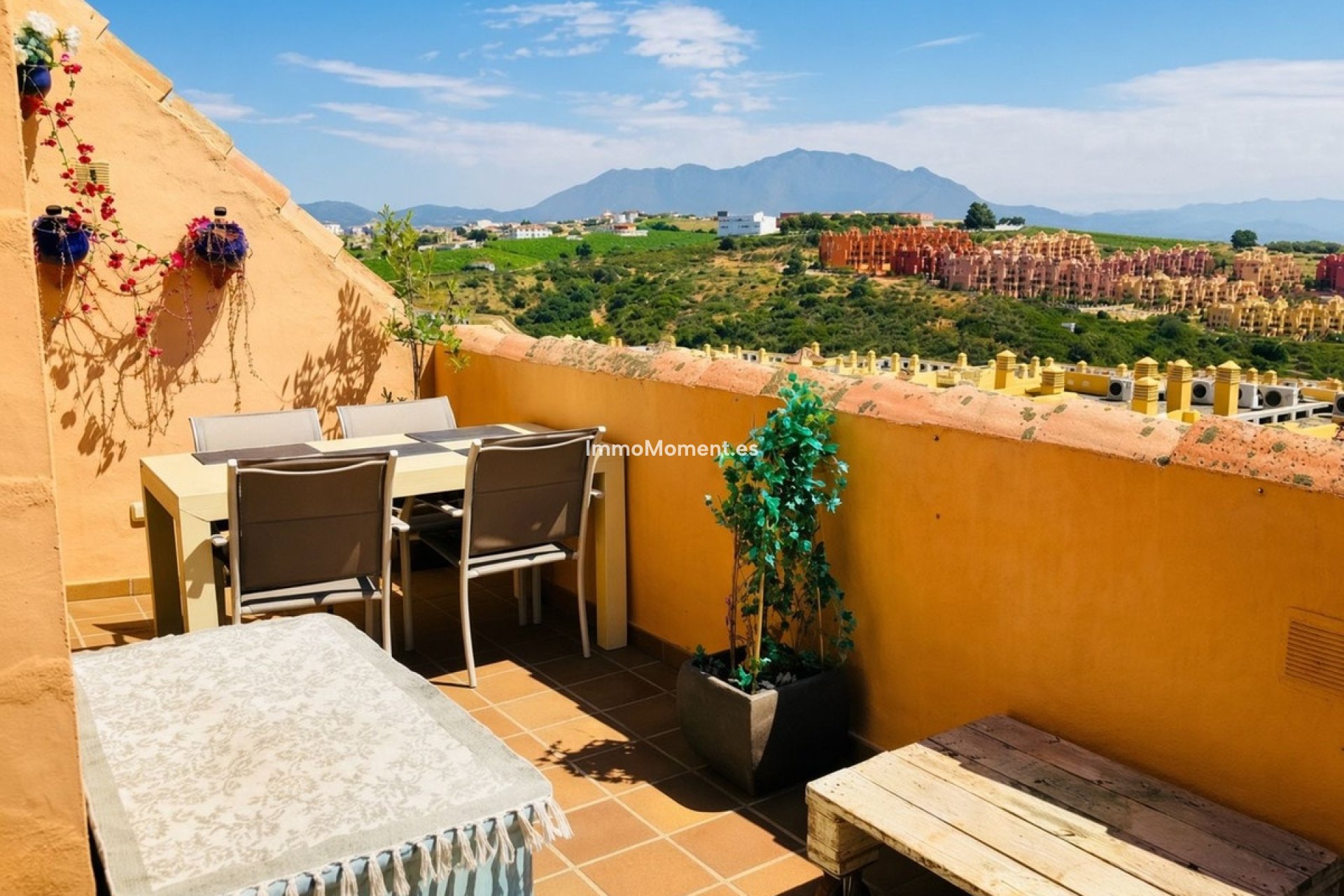 Resale - Apartment - Manilva - La Duquesa