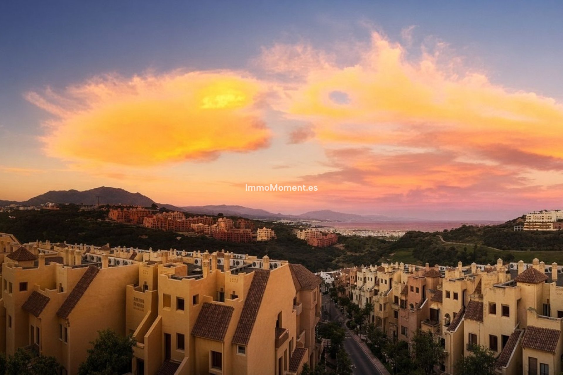 Resale - Apartment - Manilva - La Duquesa