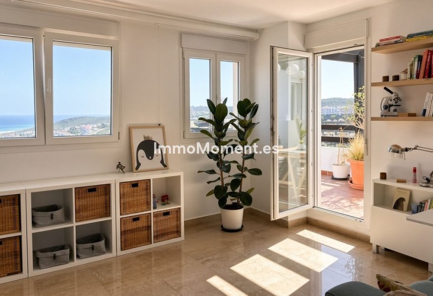 Resale - Apartment - Manilva - La Duquesa