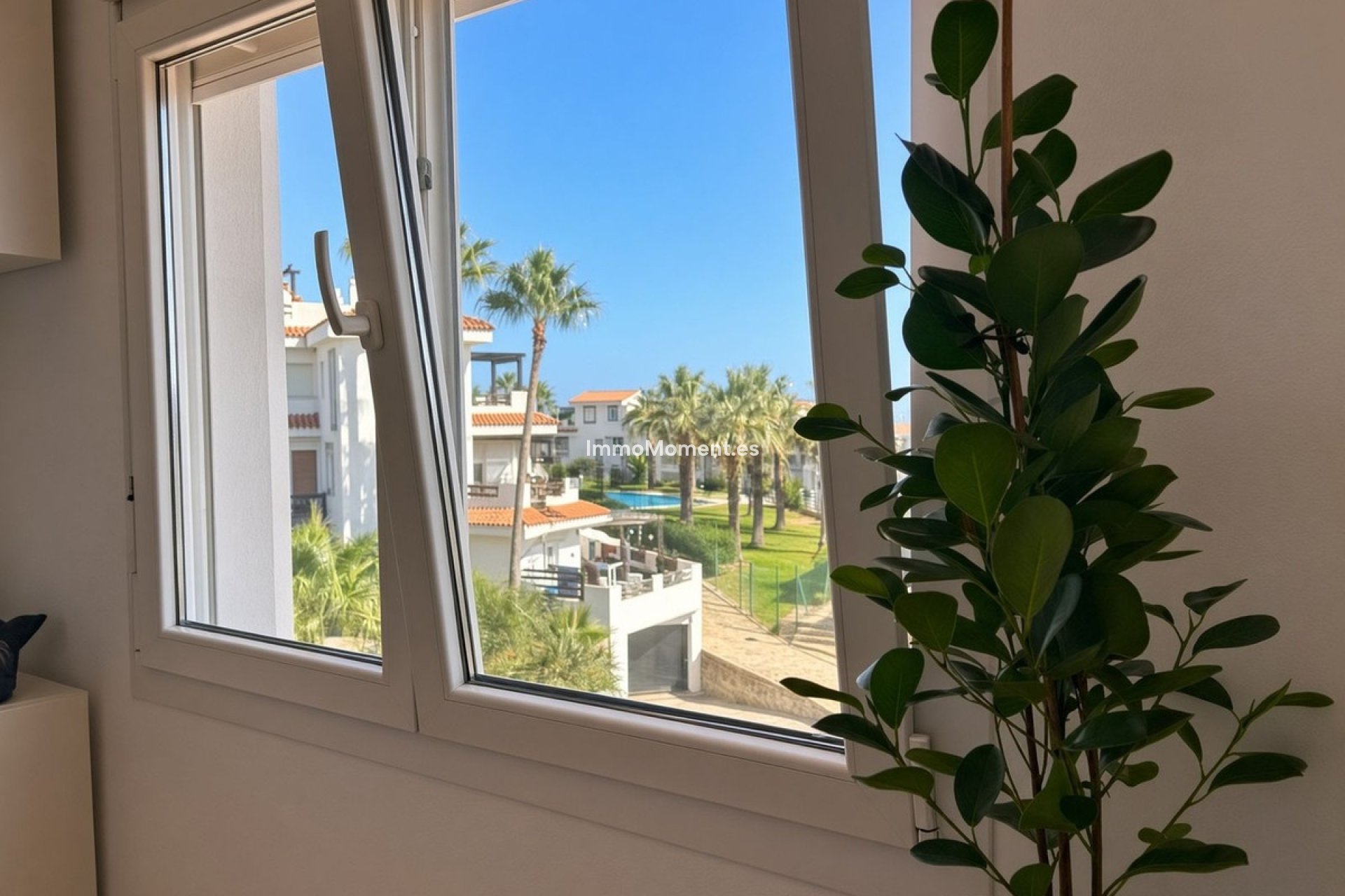 Resale - Apartment - Manilva - La Duquesa