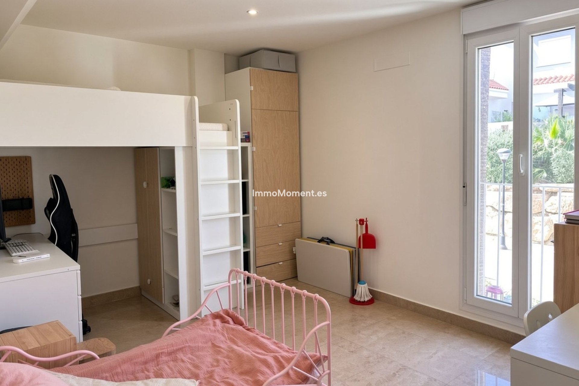 Resale - Apartment - Manilva - La Duquesa