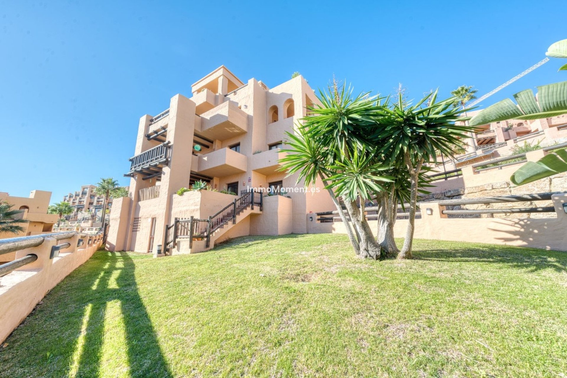 Resale - Apartment - Manilva - La Duquesa