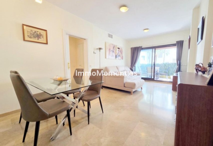 Resale - Apartment - Manilva - La Duquesa