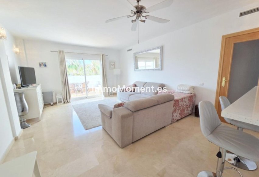 Resale - Apartment - Manilva - La Duquesa