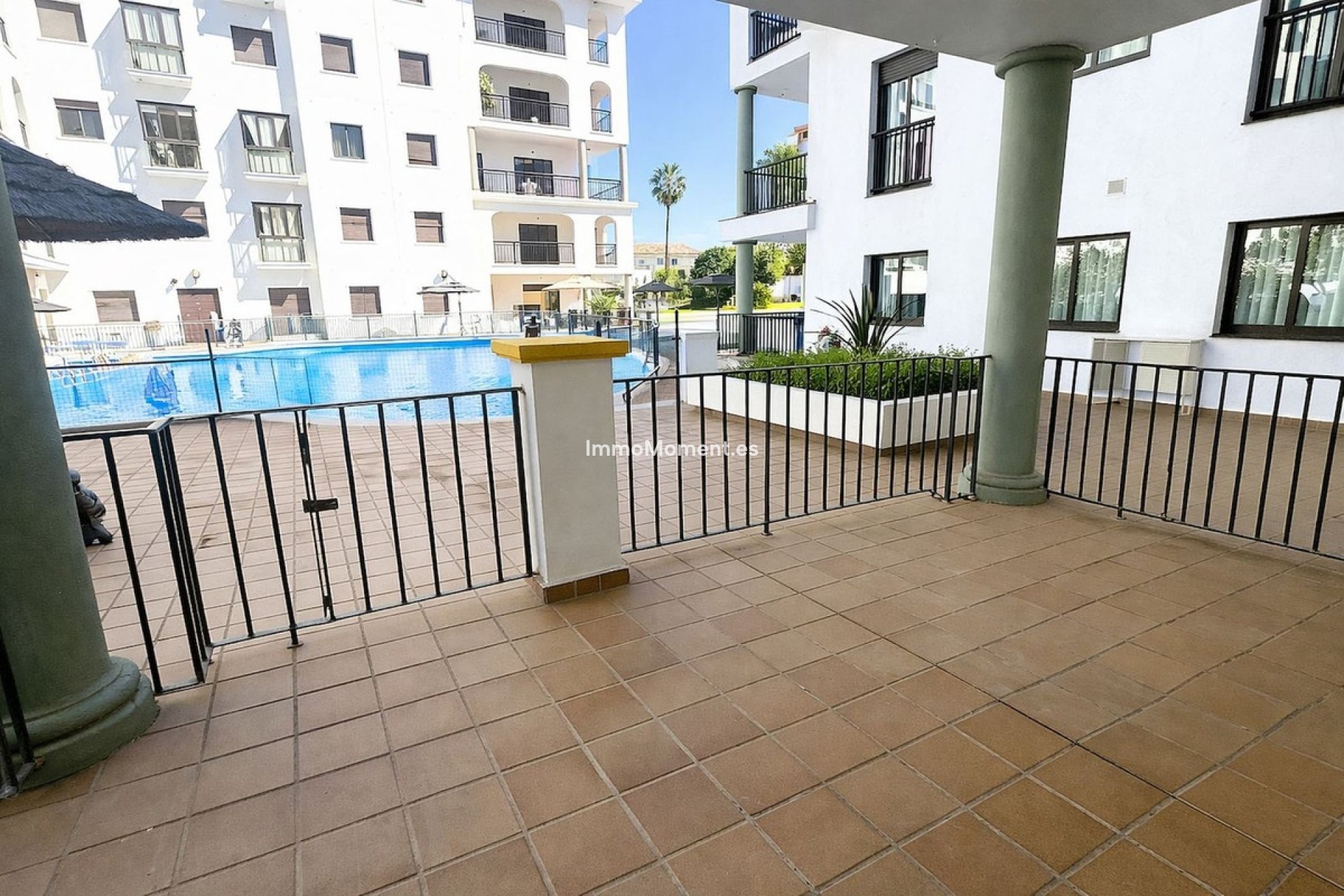 Resale - Apartment - Manilva - La Duquesa