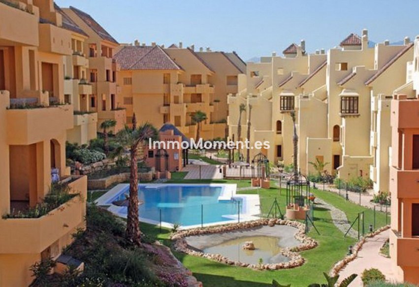 Resale - Apartment - Manilva - La Duquesa