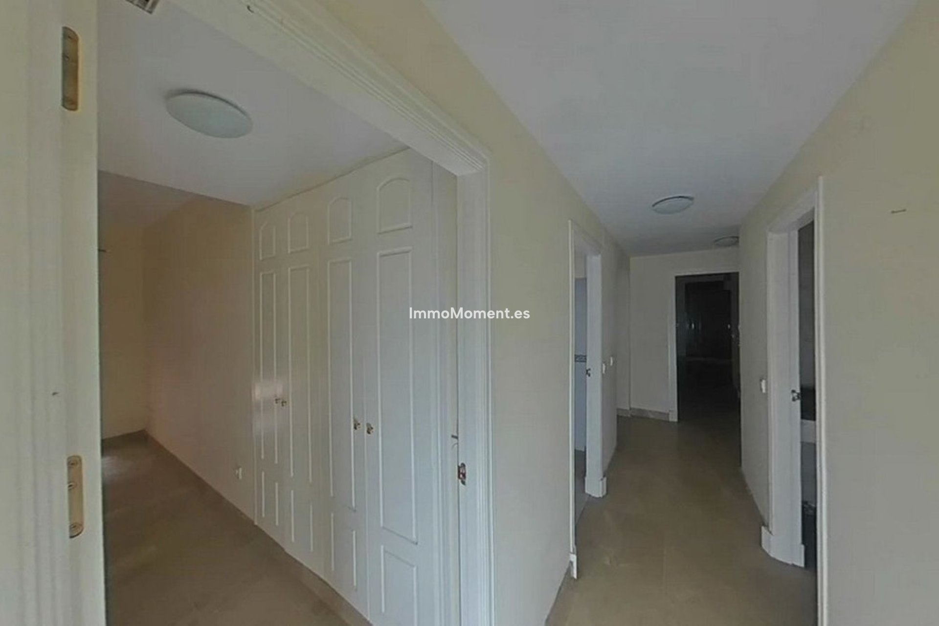 Resale - Apartment - Manilva - La Duquesa