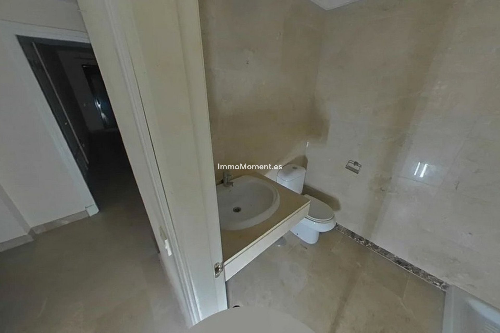 Resale - Apartment - Manilva - La Duquesa