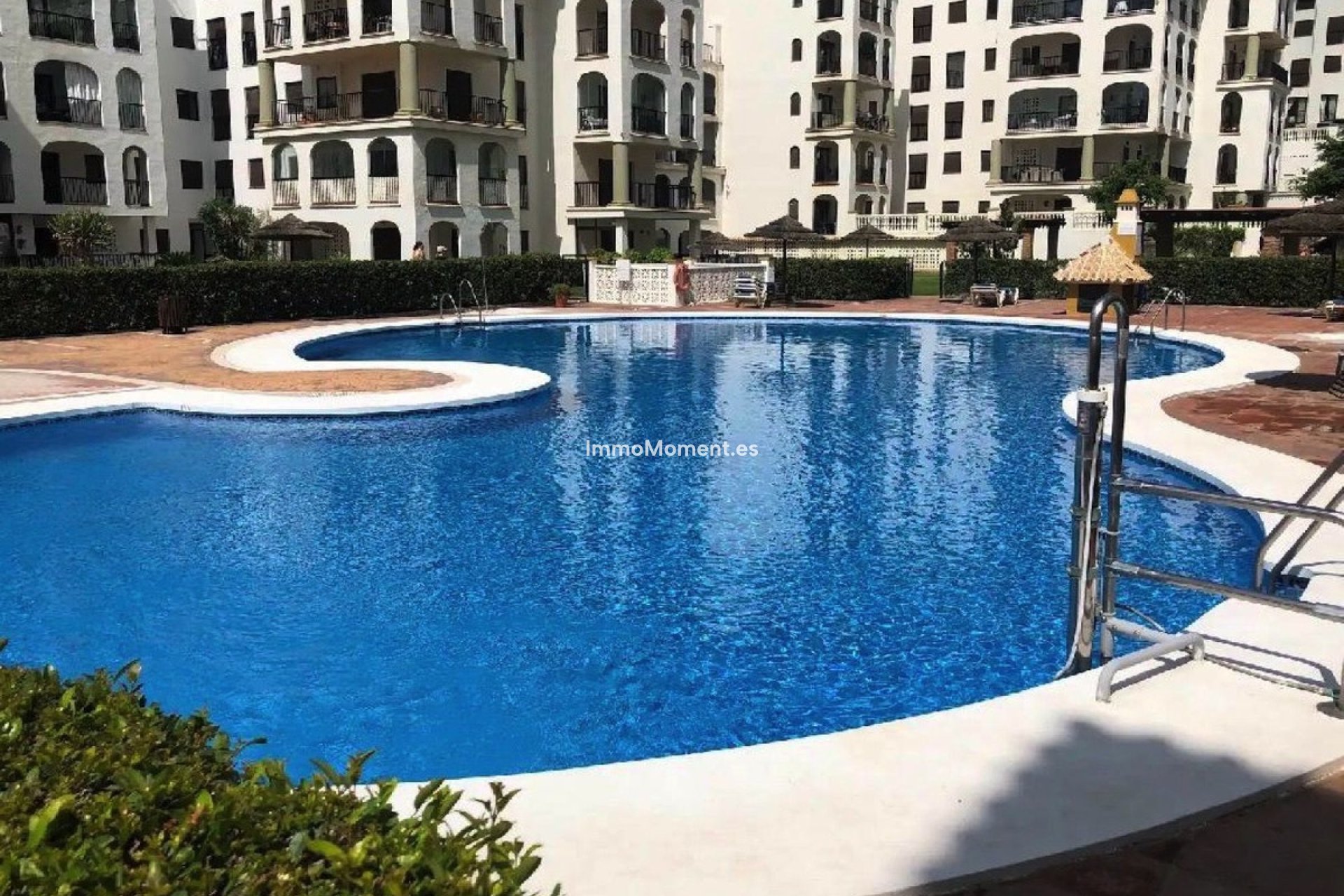 Resale - Apartment - Manilva - La Duquesa