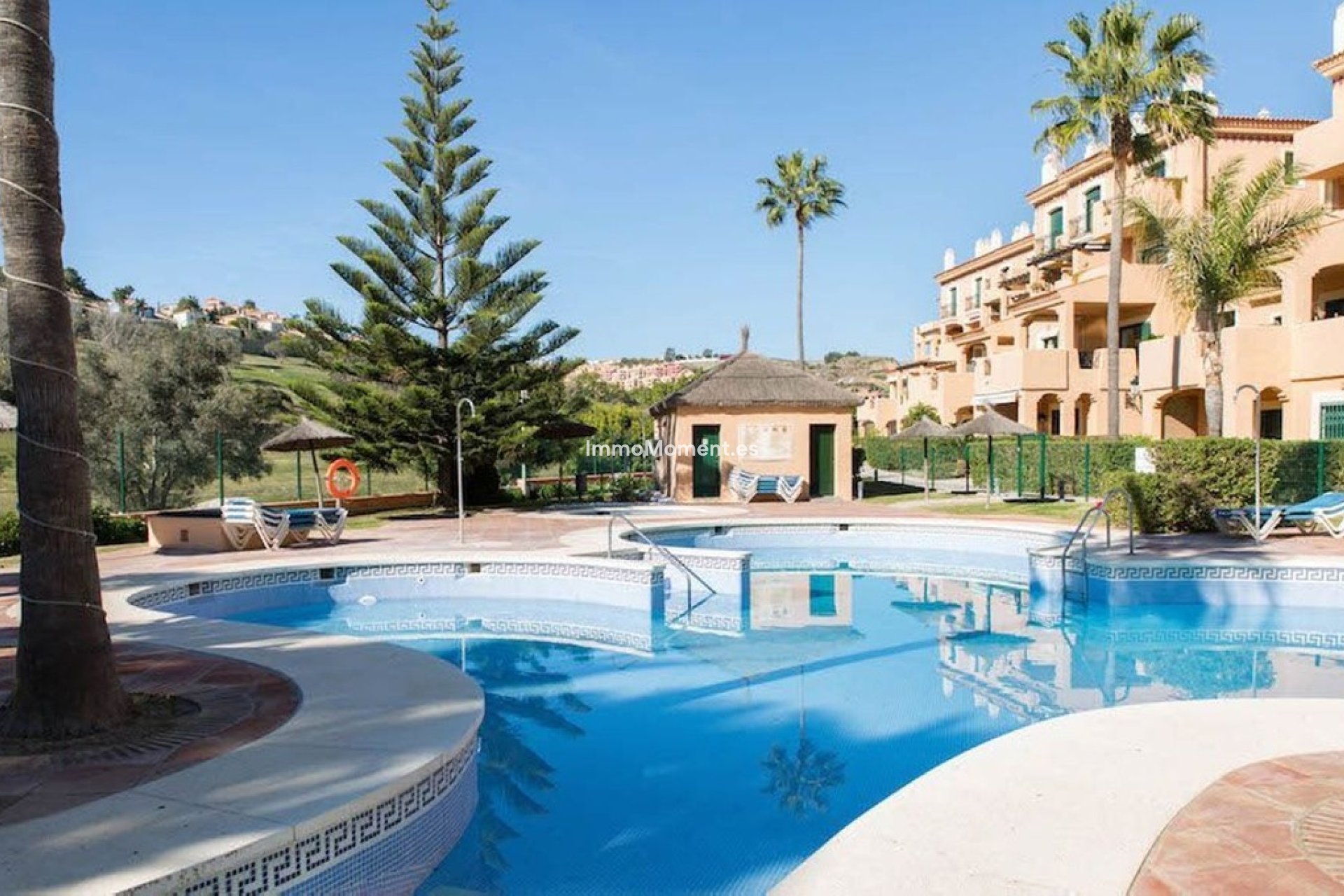 Resale - Apartment - Manilva - La Duquesa