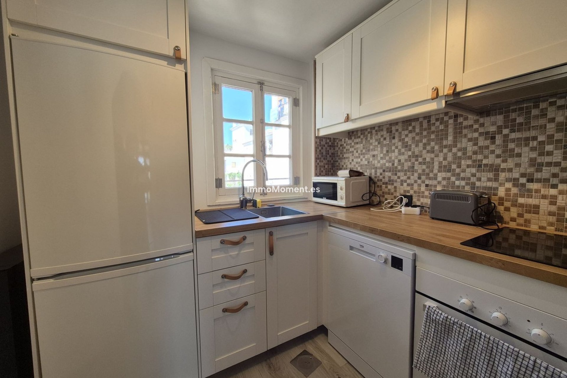 Resale - Apartment - Manilva - La Duquesa