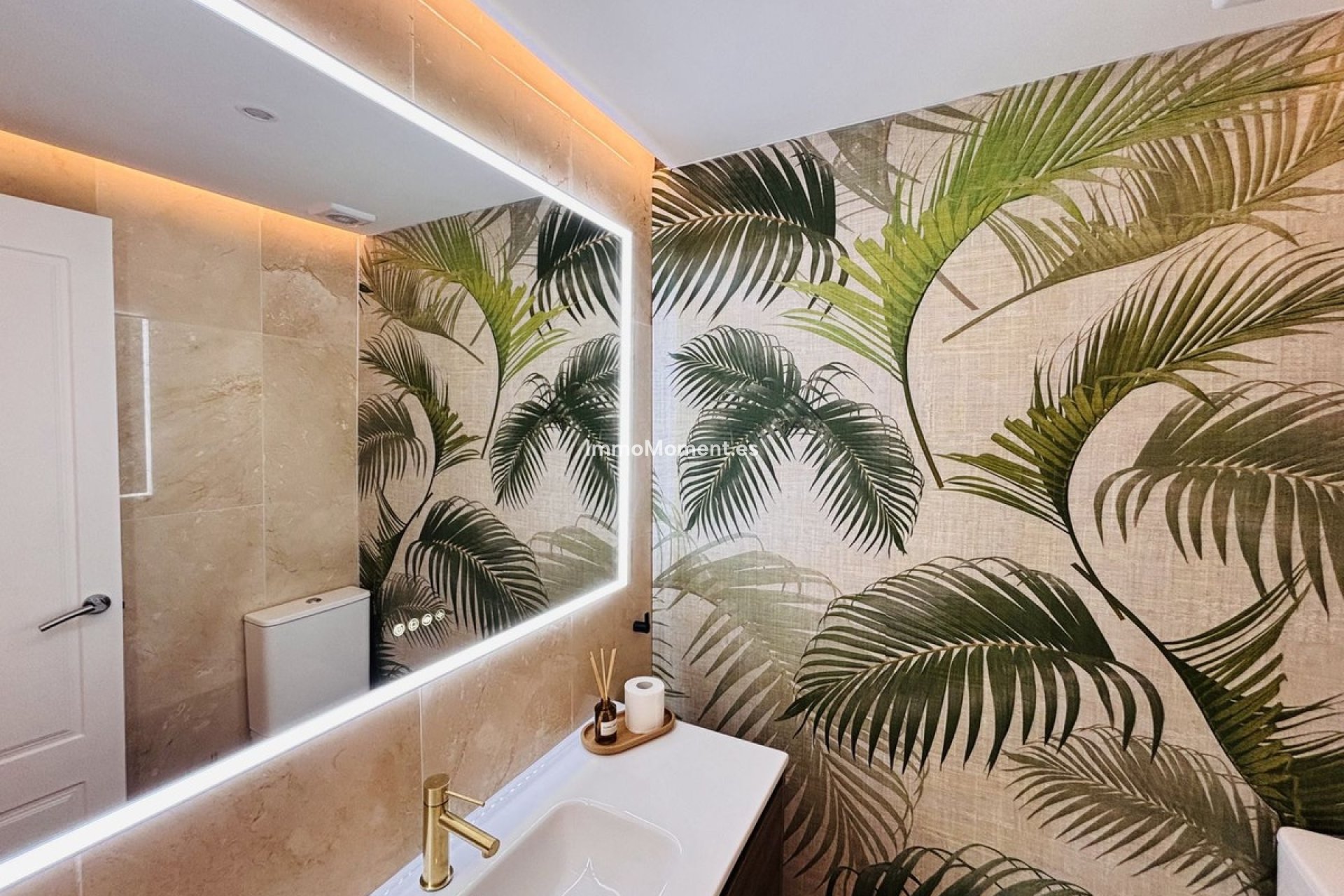 Resale - Apartment - Manilva - La Duquesa