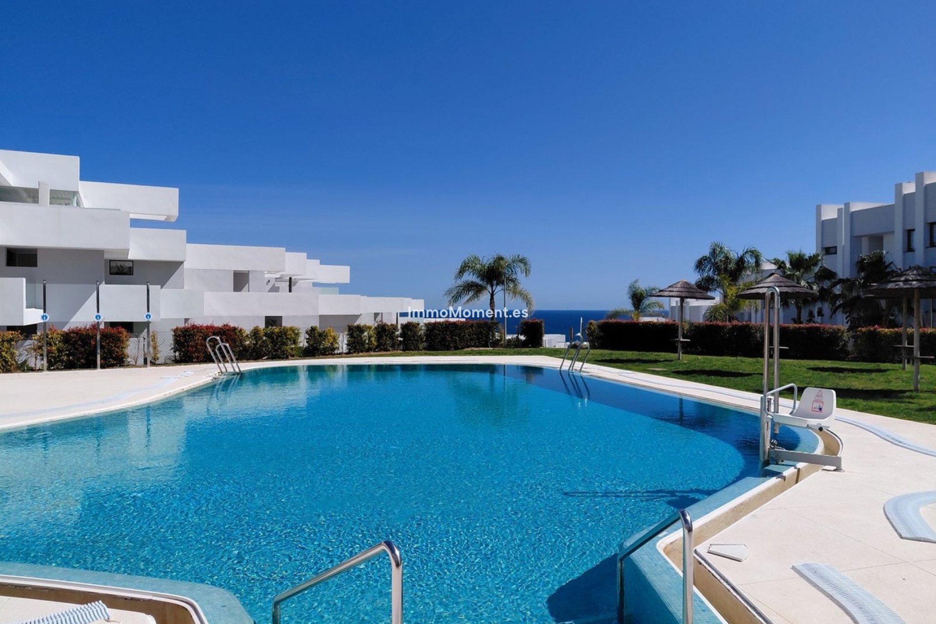 Resale - Apartment - Manilva - La Duquesa