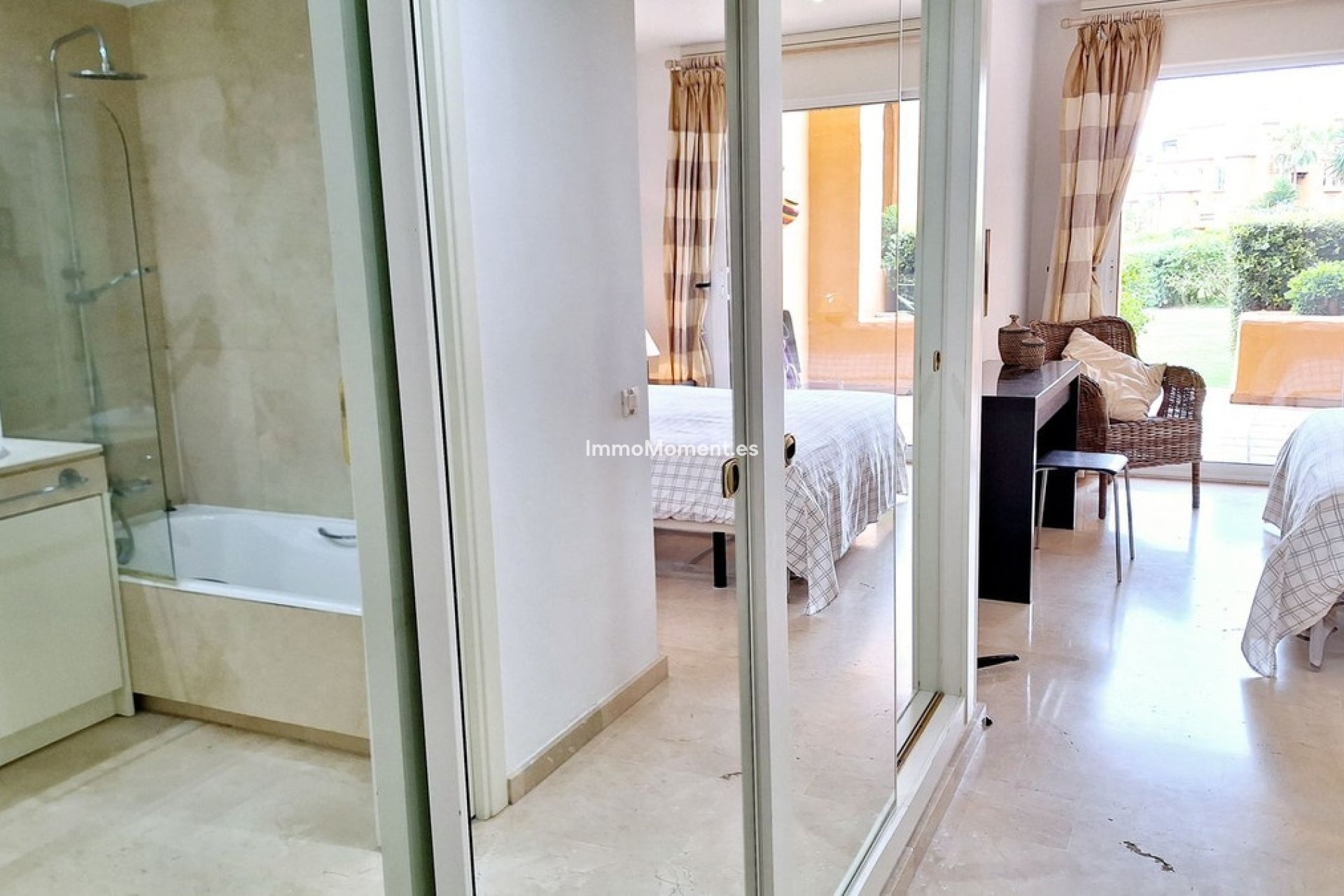 Resale - Apartment - Manilva - La Duquesa