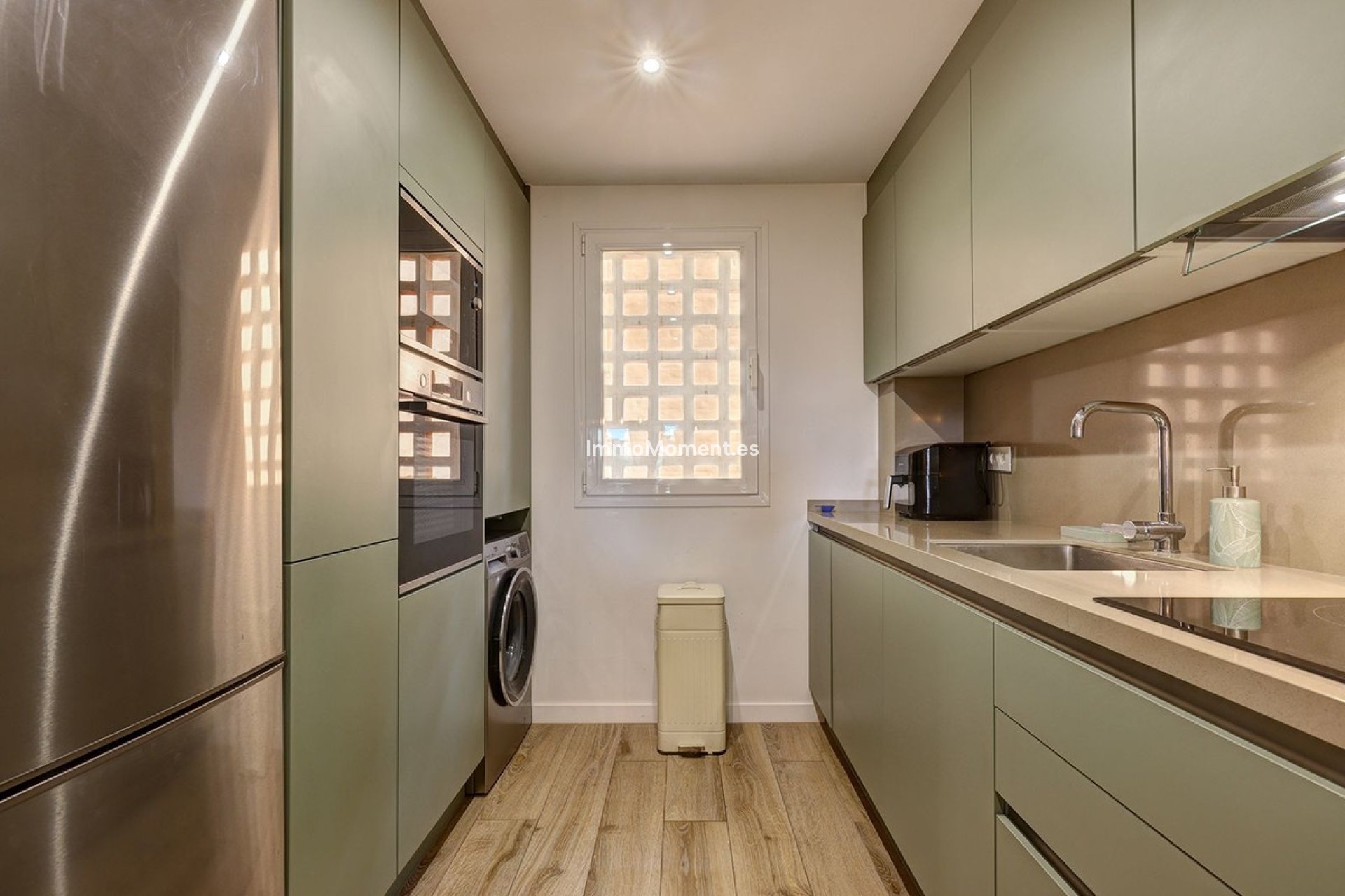 Resale - Apartment - Manilva - La Duquesa