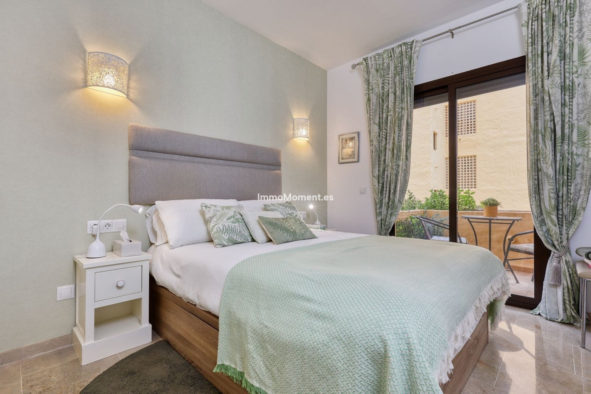 Resale - Apartment - Manilva - La Duquesa