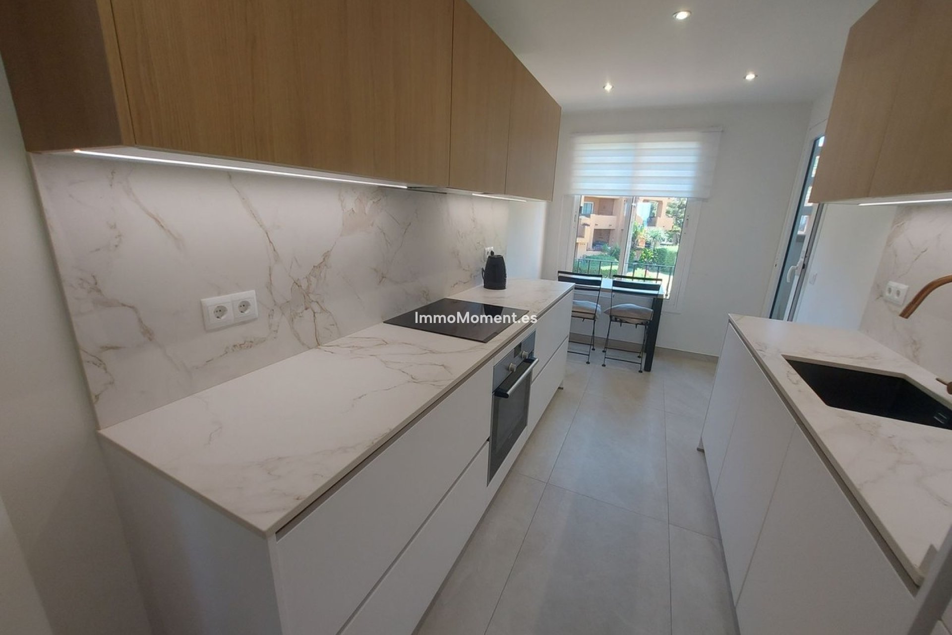 Resale - Apartment - Manilva - La Duquesa