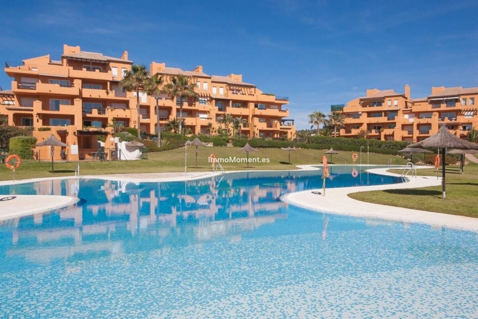 Resale - Apartment - Manilva - La Duquesa