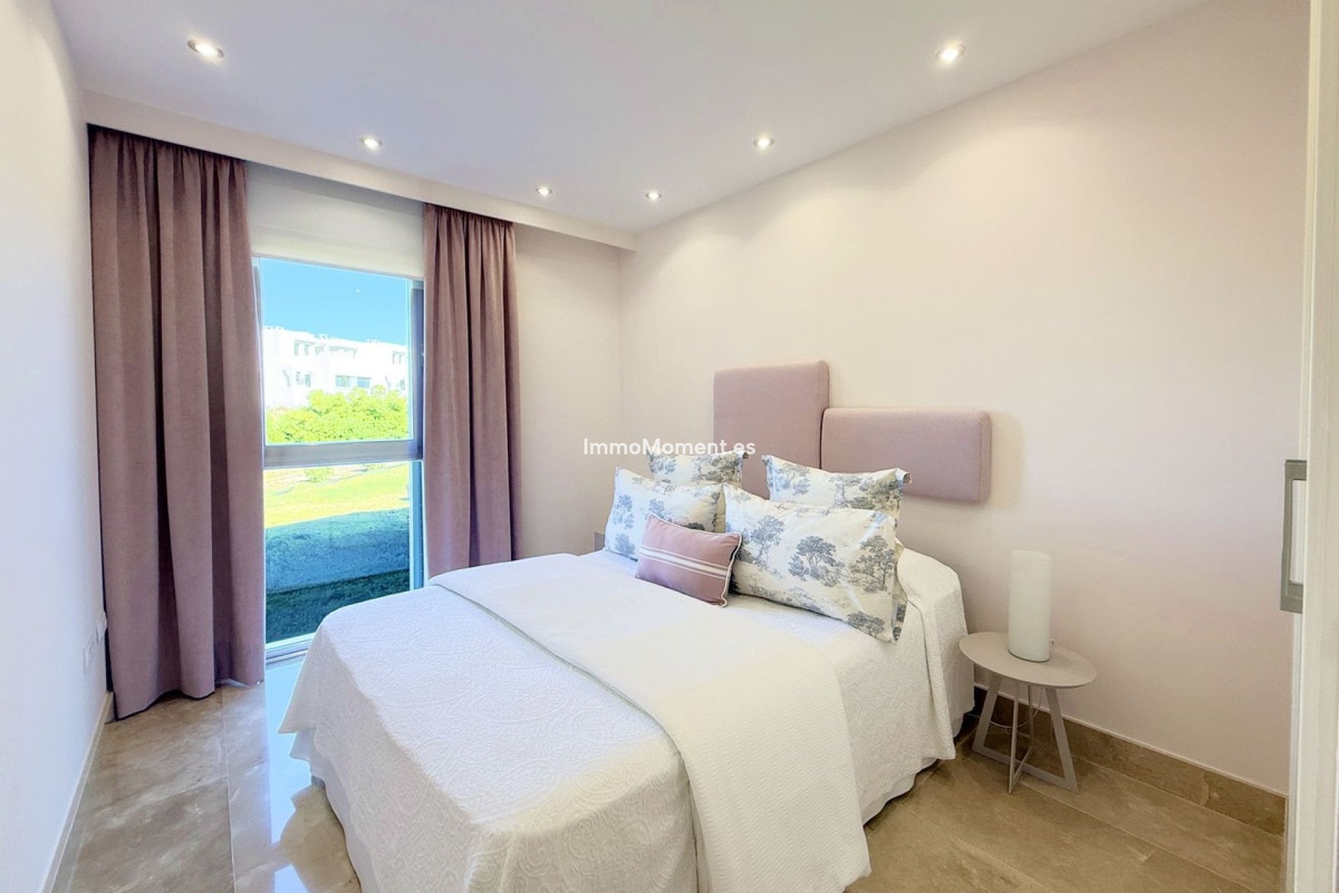 Resale - Apartment - Manilva - La Duquesa
