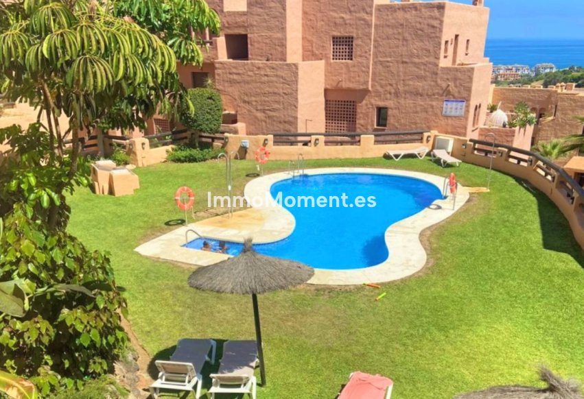 Resale - Apartment - Manilva - La Duquesa