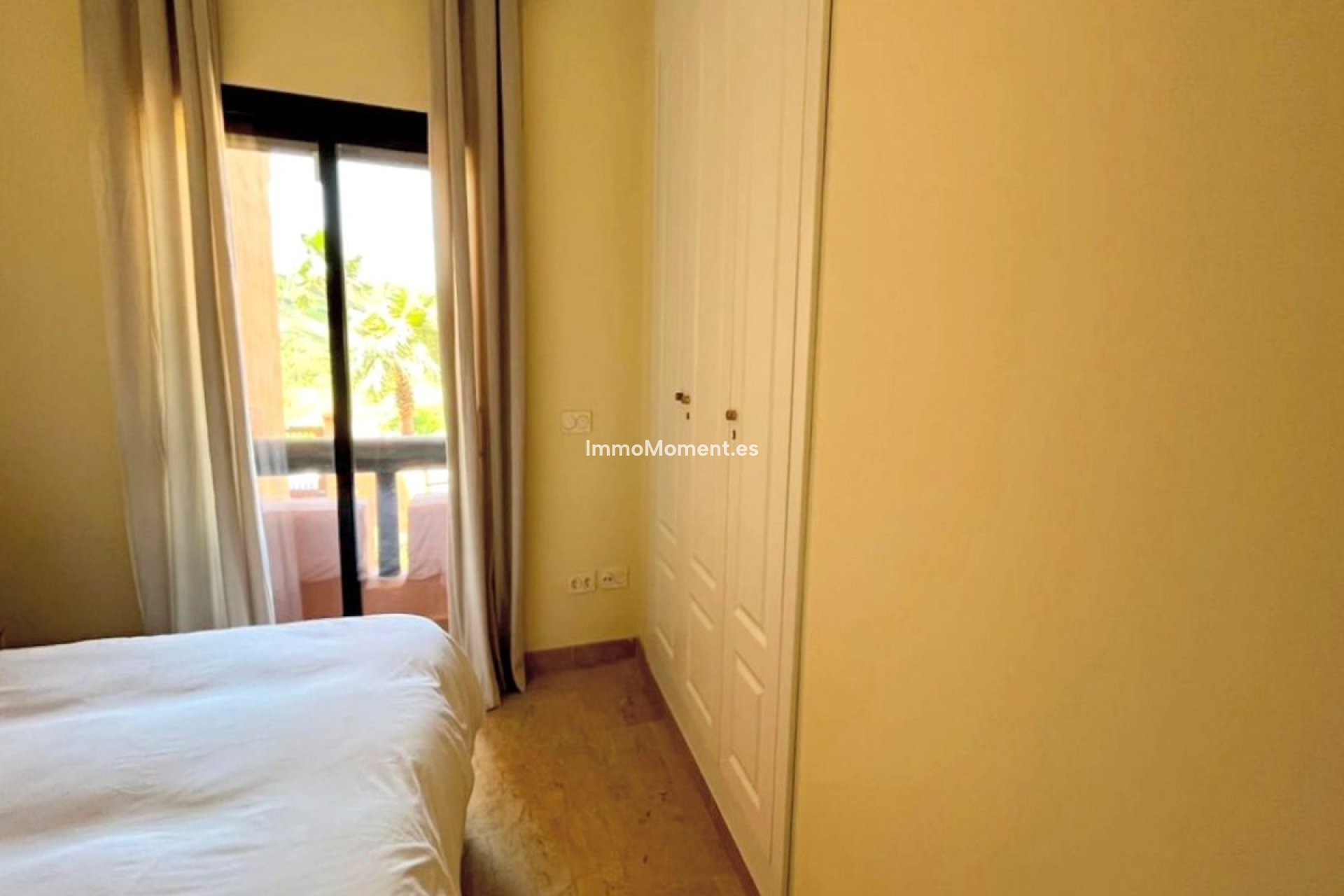 Resale - Apartment - Manilva - La Duquesa