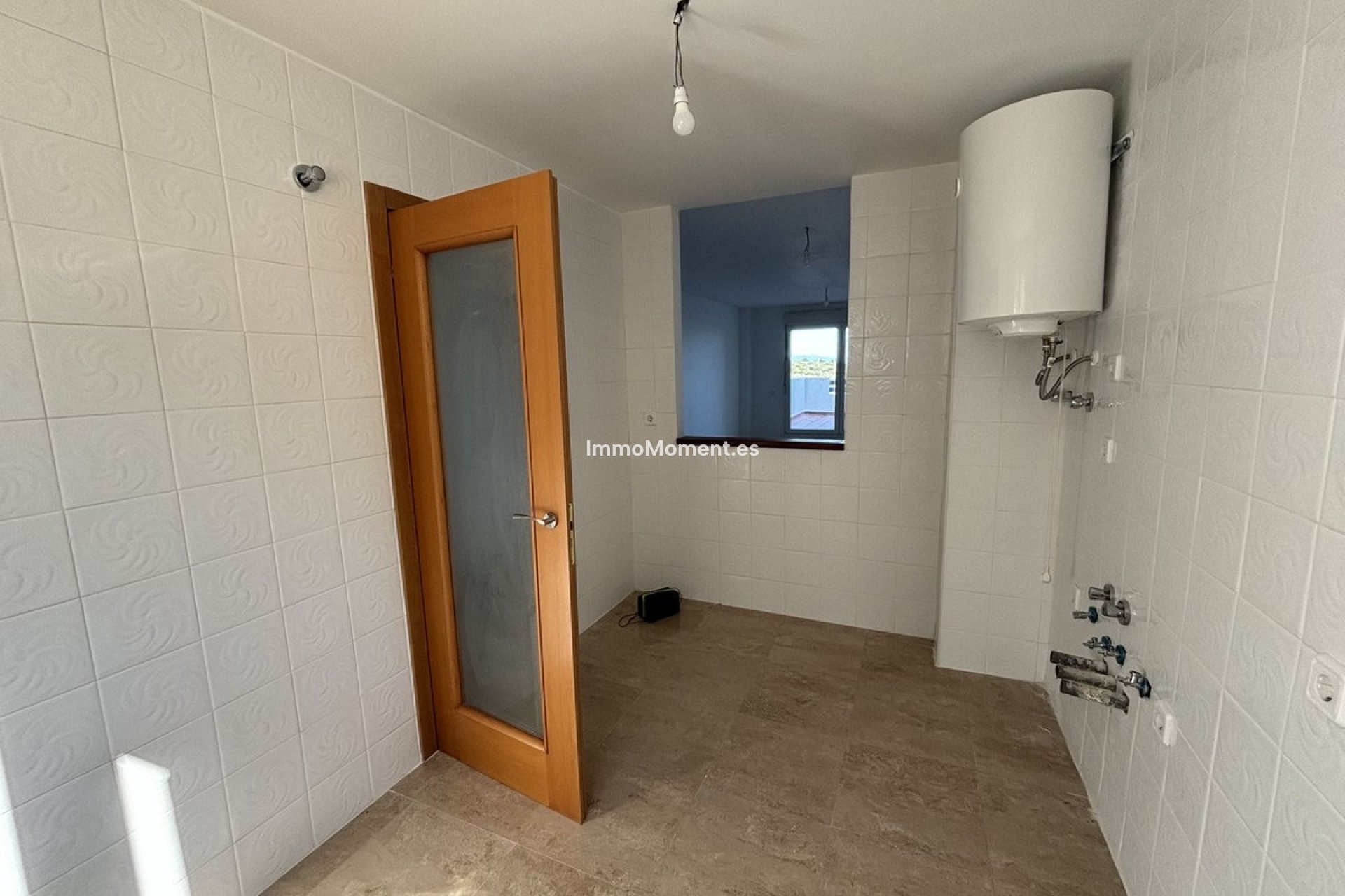 Resale - Apartment - Manilva - La Duquesa