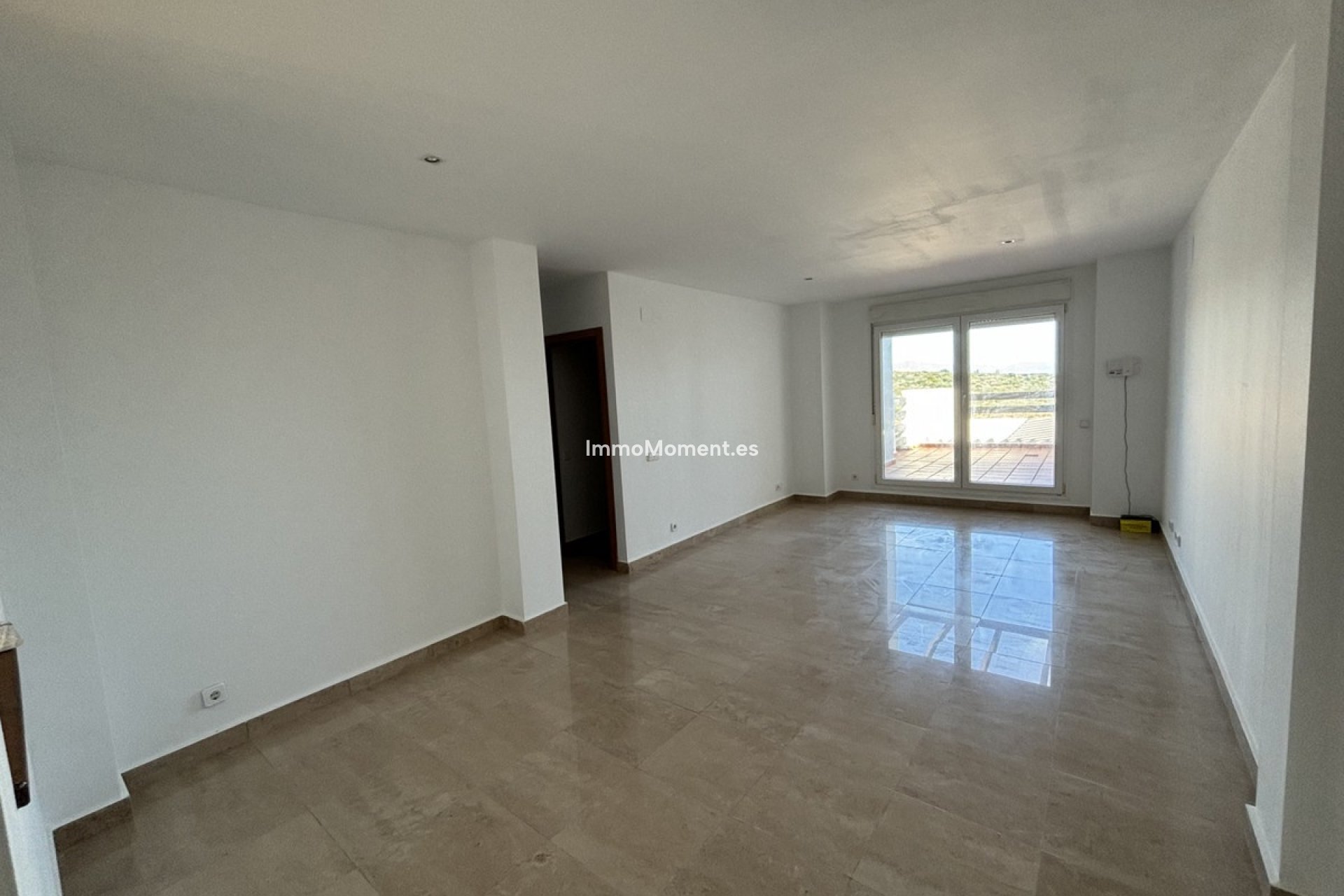 Resale - Apartment - Manilva - La Duquesa