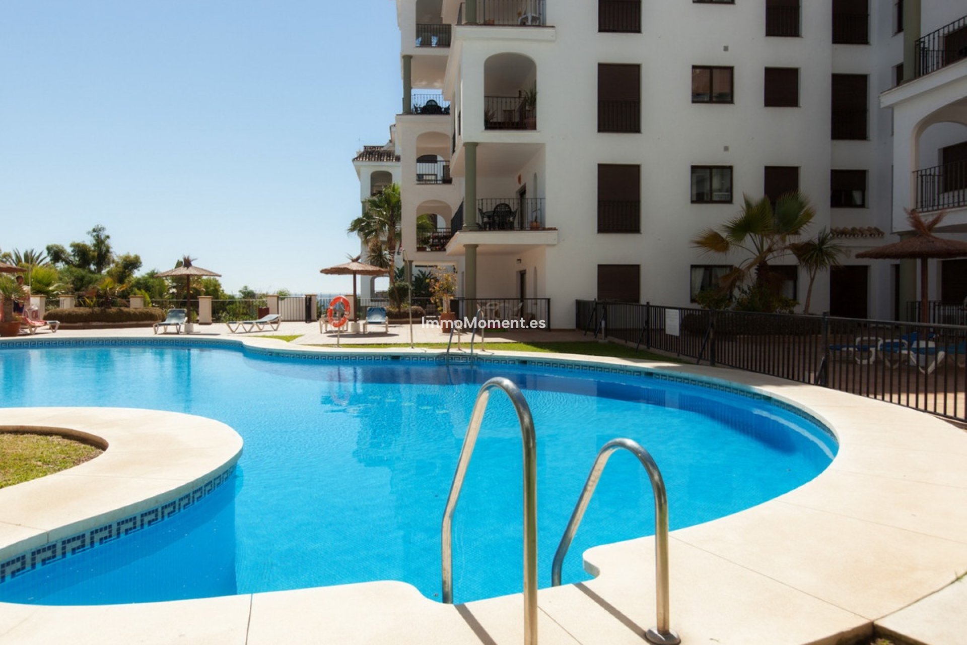 Resale - Apartment - Manilva - La Duquesa