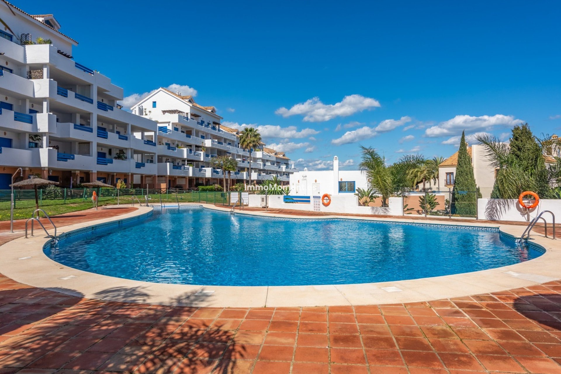 Resale - Apartment - Manilva - La Duquesa