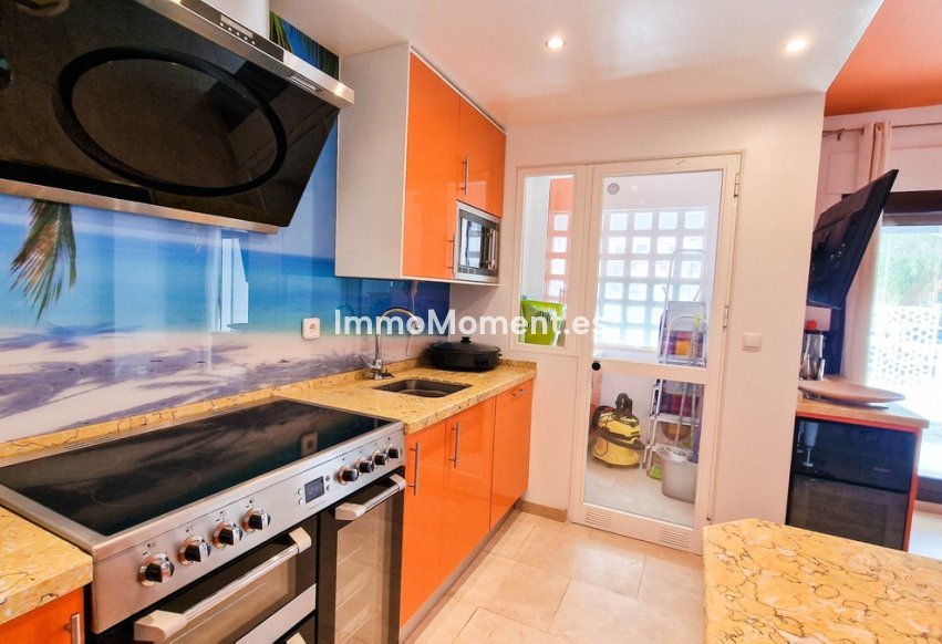 Resale - Apartment - Manilva - La Duquesa