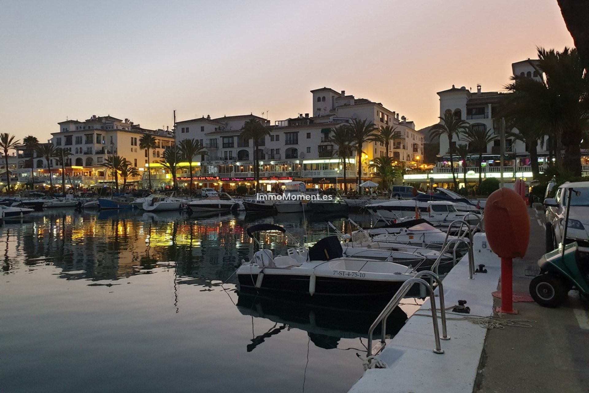 Resale - Apartment - Manilva - La Duquesa