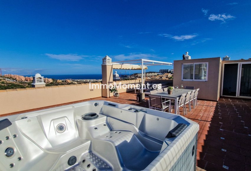 Resale - Apartment - Manilva - La Duquesa