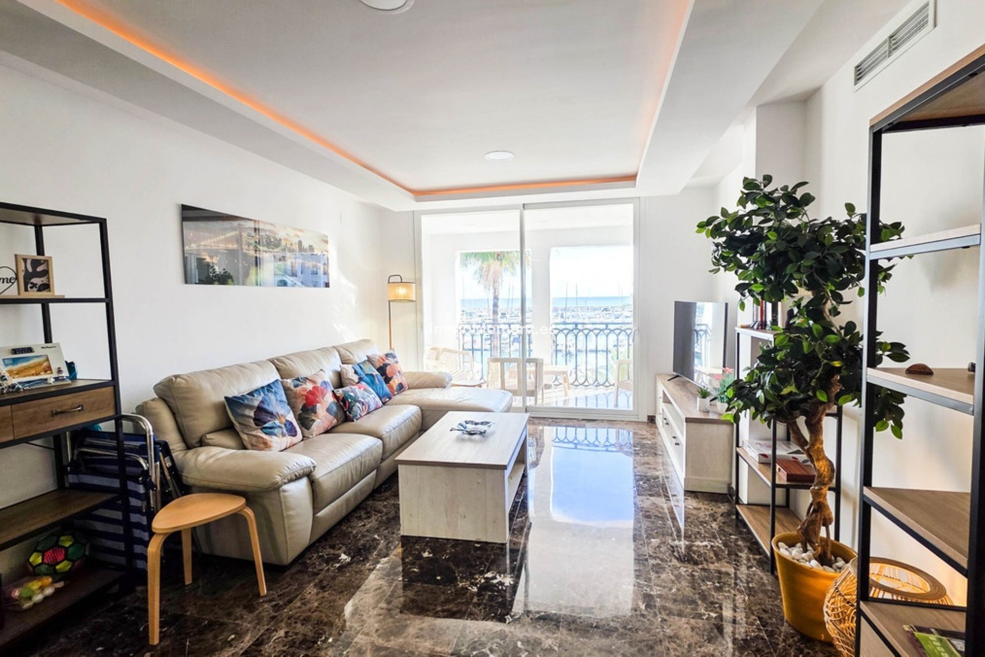 Resale - Apartment - Manilva - La Duquesa