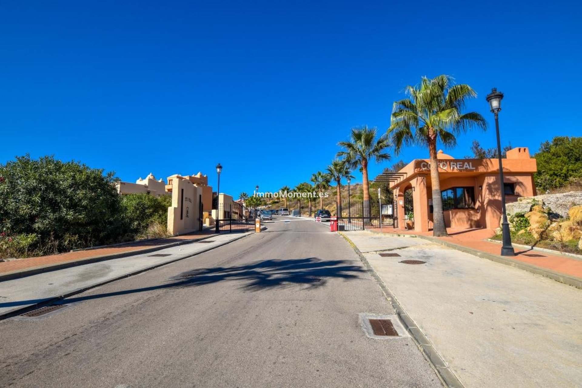 Resale - Apartment - Manilva - La Duquesa