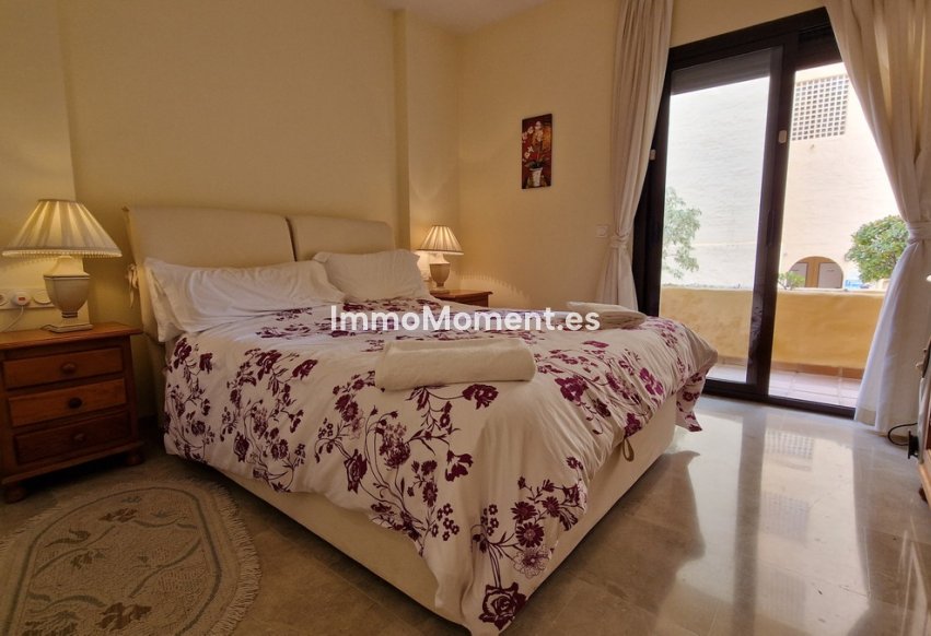 Resale - Apartment - Manilva - La Duquesa
