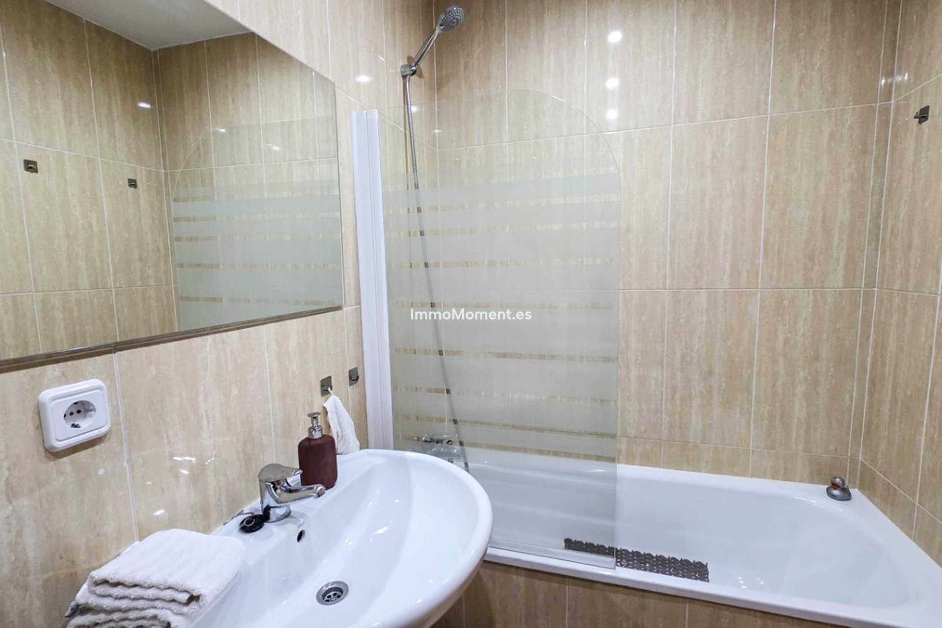 Resale - Apartment - Manilva - La Duquesa