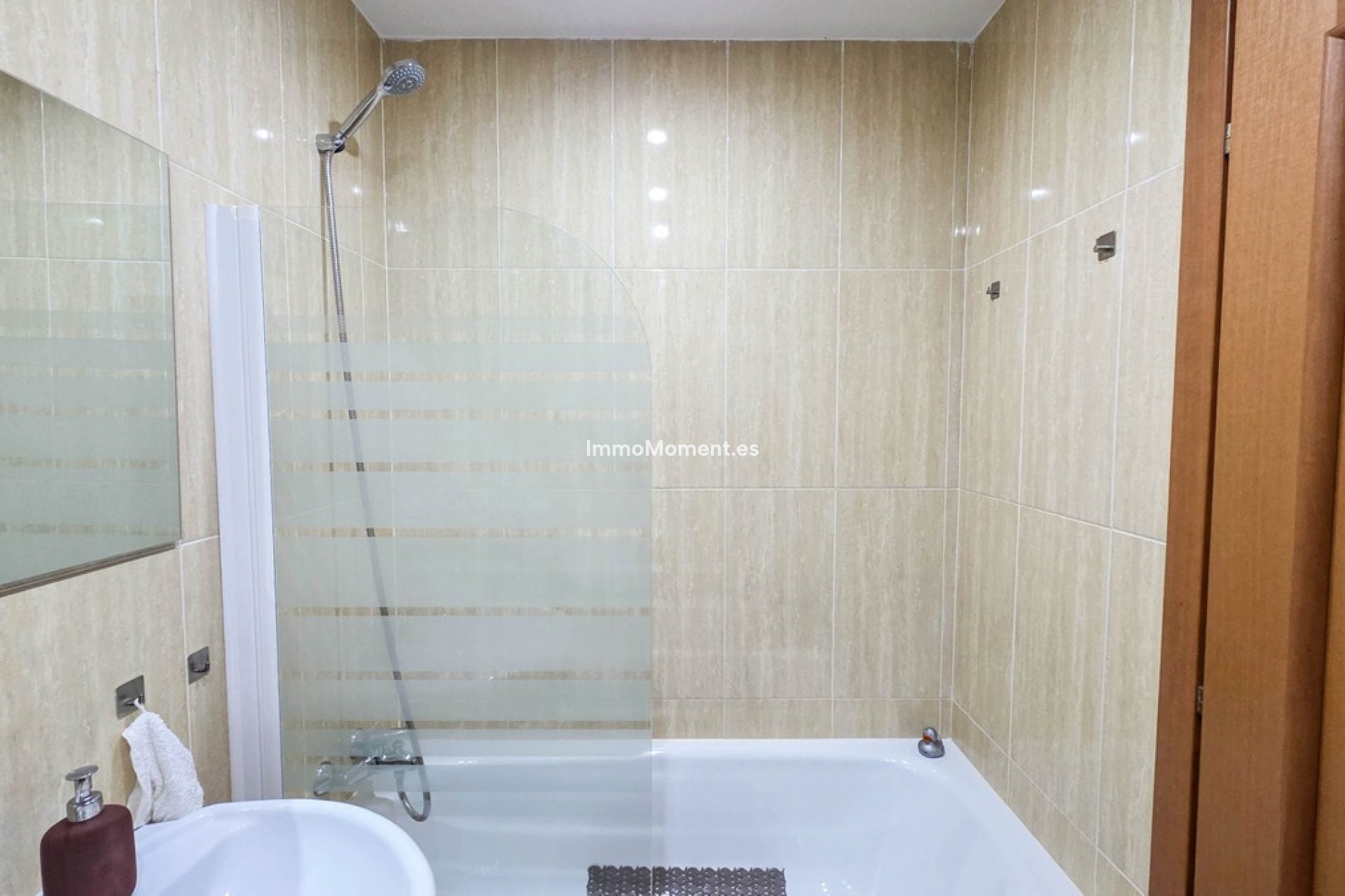 Resale - Apartment - Manilva - La Duquesa