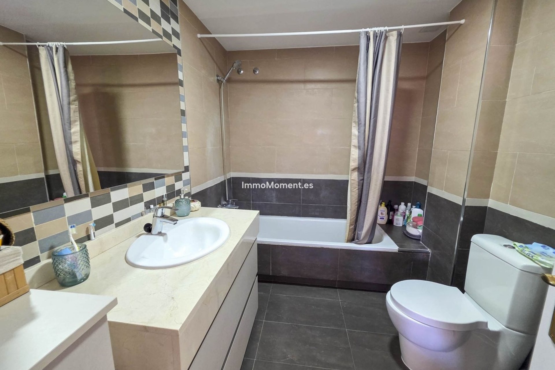 Resale - Apartment - Manilva - La Duquesa