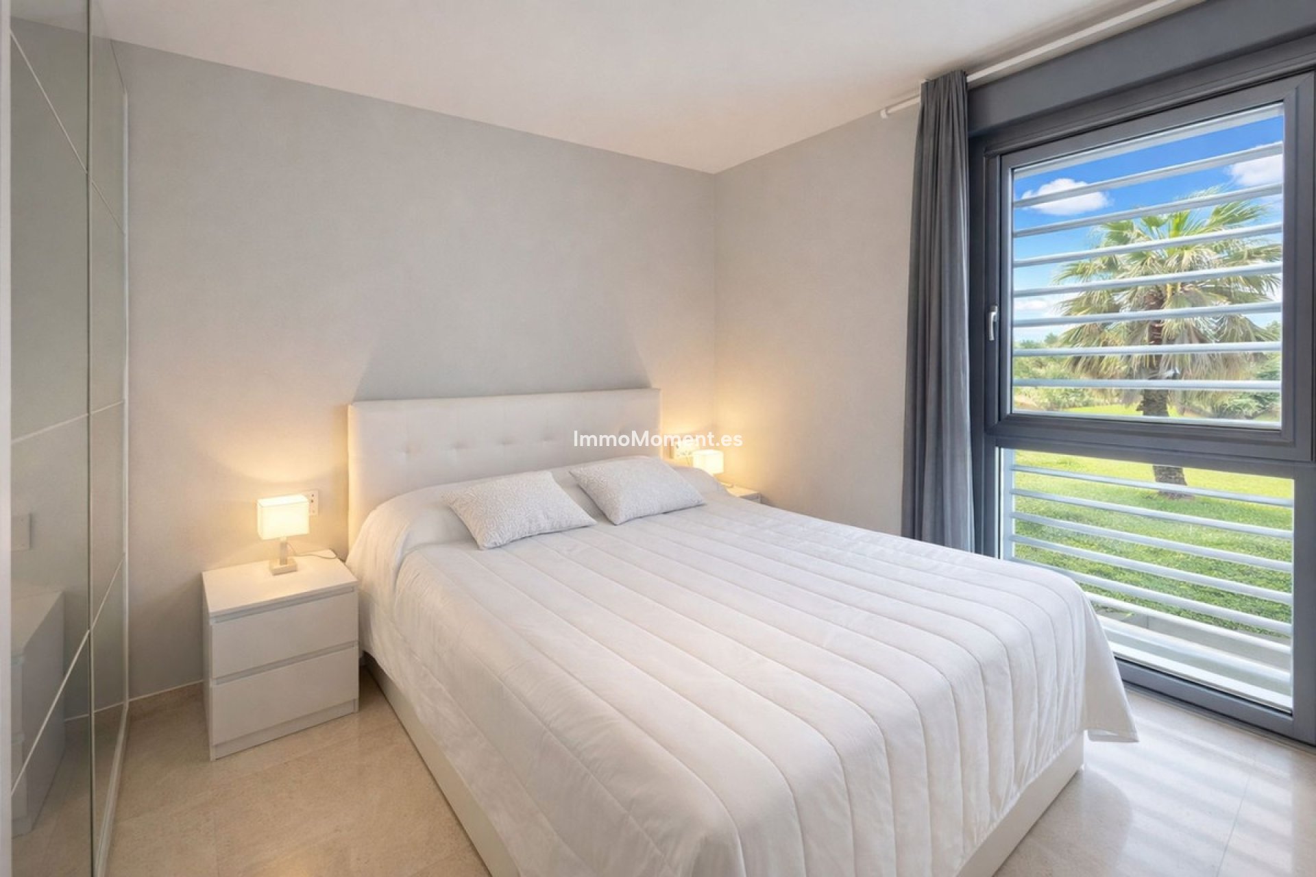Resale - Apartment - Manilva - La Duquesa
