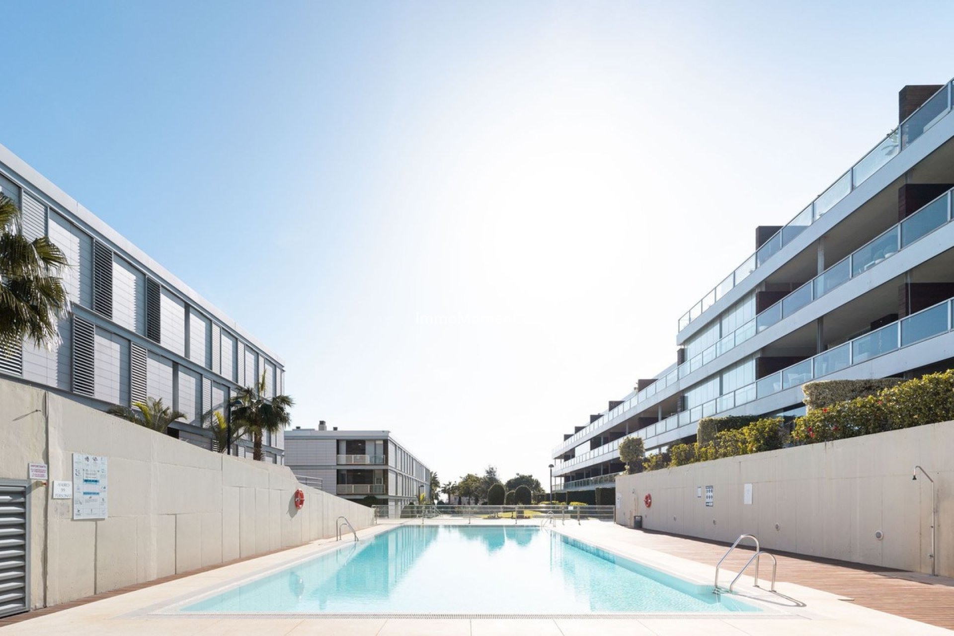 Resale - Apartment - Manilva - La Duquesa