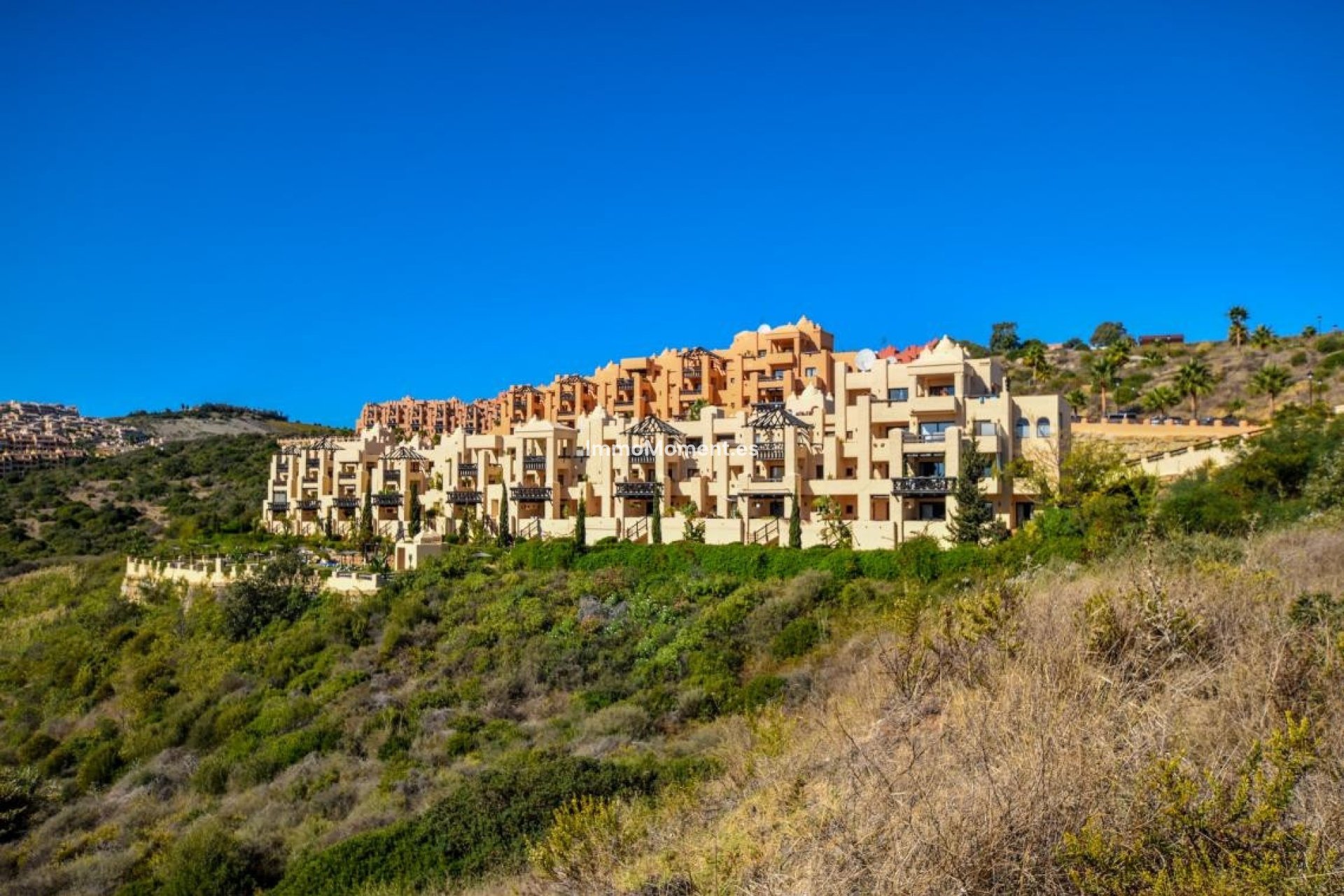 Resale - Apartment - Manilva - La Duquesa