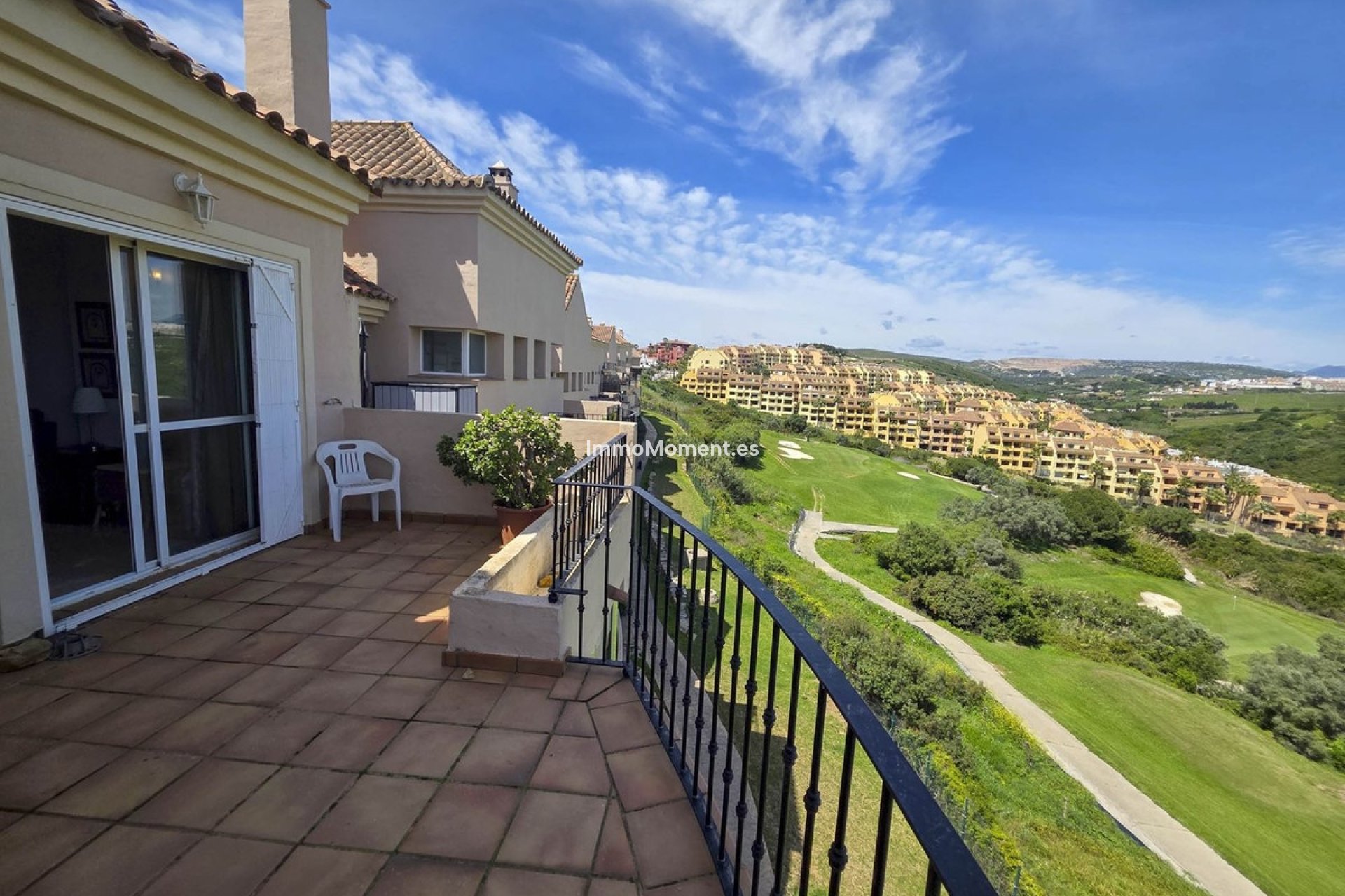 Resale - Apartment - Manilva - La Duquesa