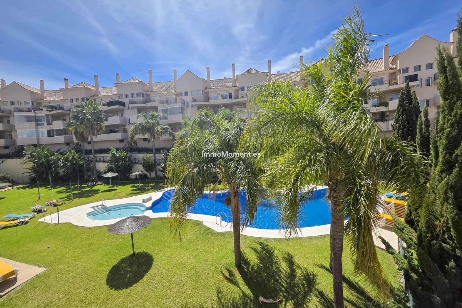 Resale - Apartment - Manilva - La Duquesa