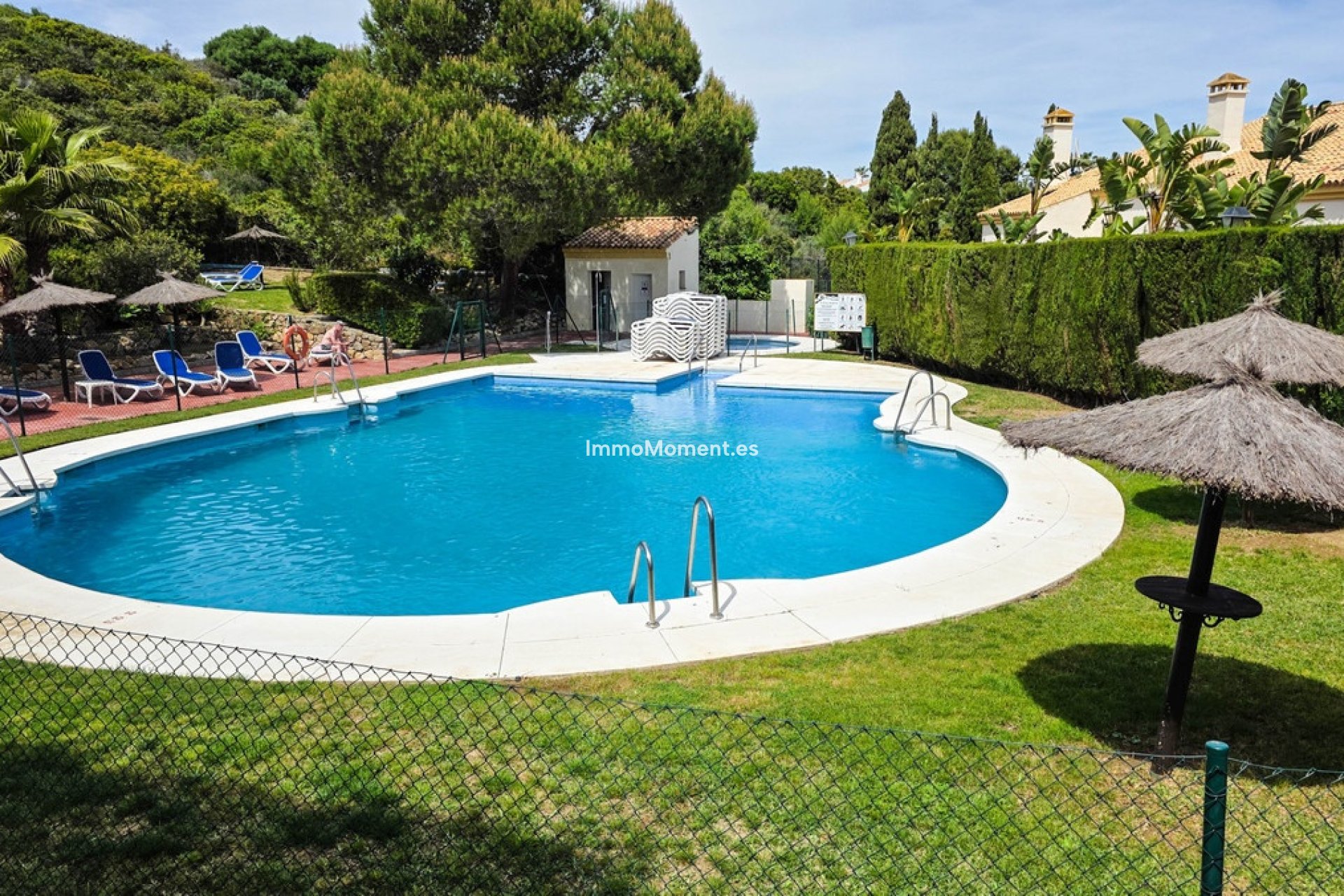 Resale - Apartment - Manilva - La Duquesa