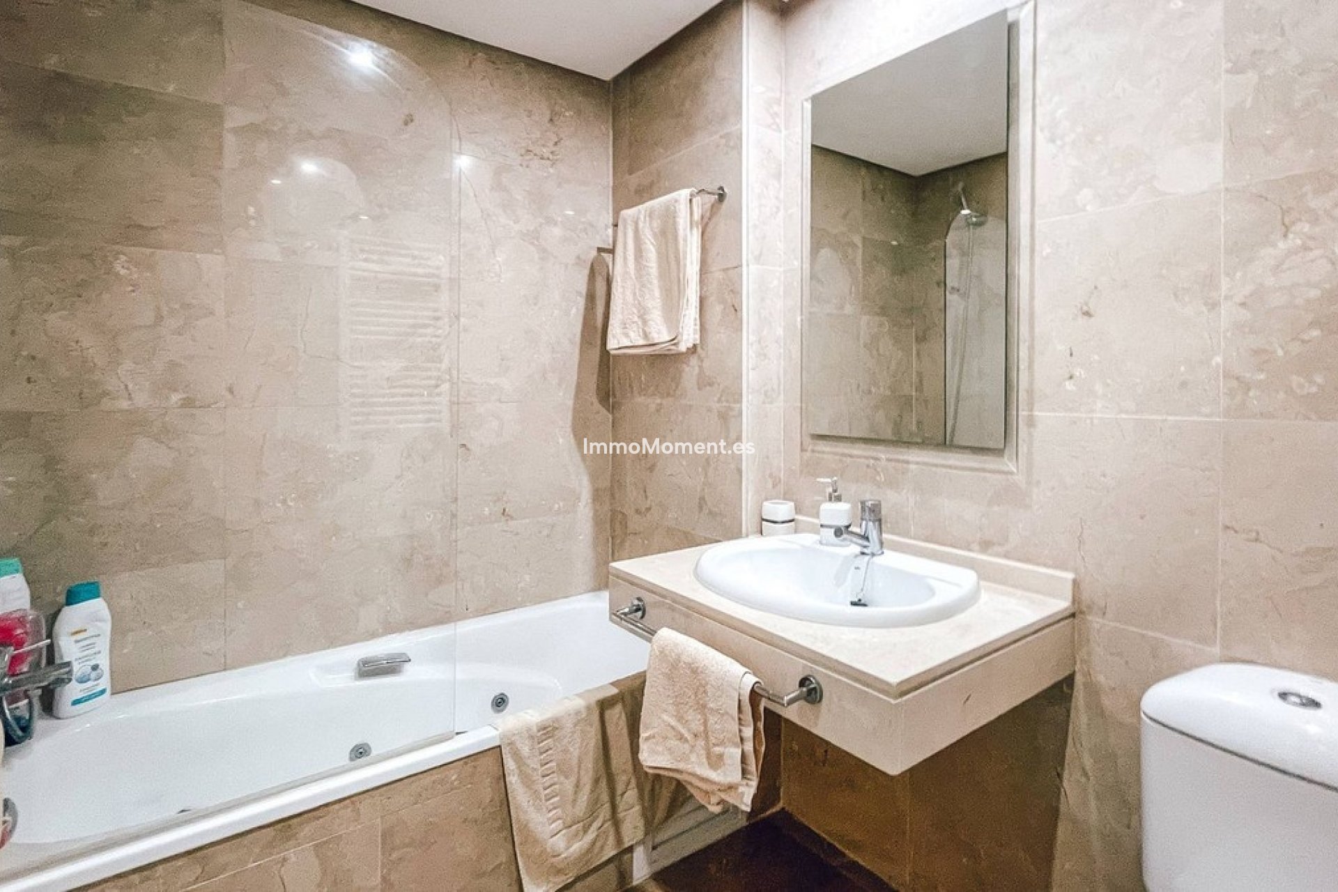 Resale - Apartment - Manilva - La Duquesa